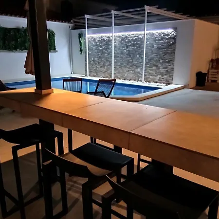 بيت ضيافة El Miajon De Castuos 3*