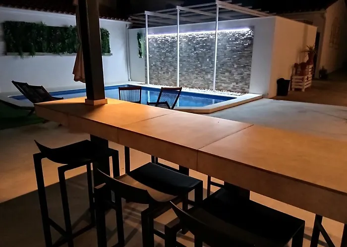 Gasthuis El Miajon De Castuos 3*